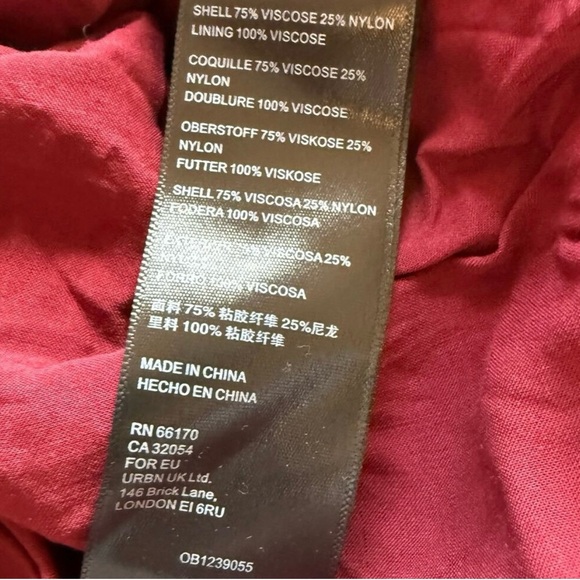 Free People At First Sight Velvet Red Wine Shorts xs - Picture 10 of 12